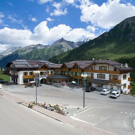 Hotel Gardenia Passo del Tonale Zewnętrze zdjęcie